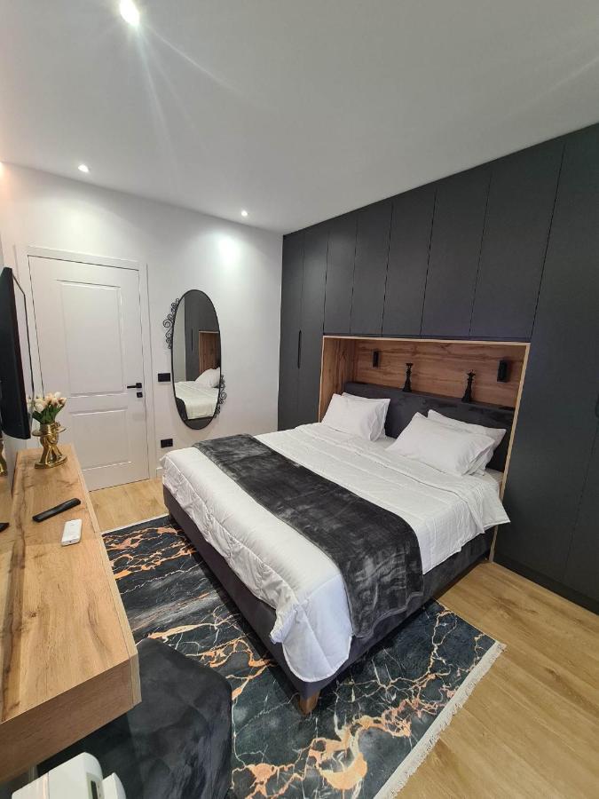 Grey Luxury Apartment Gjirokastër Dış mekan fotoğraf