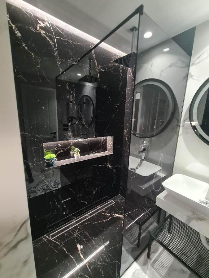 Grey Luxury Apartment Gjirokastër Dış mekan fotoğraf