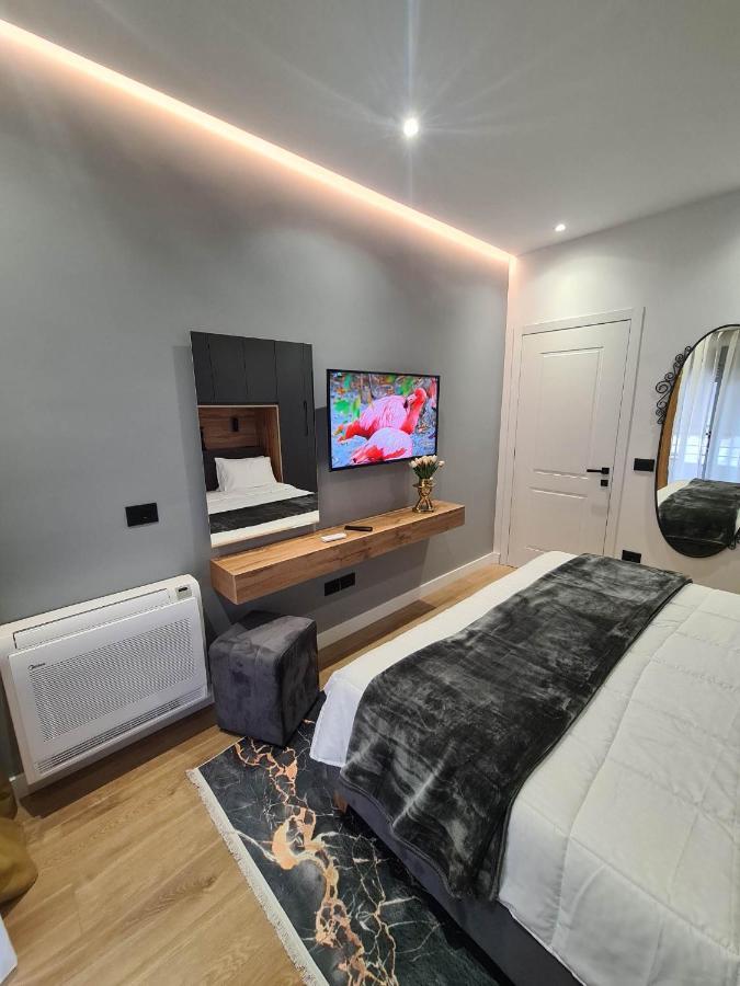 Grey Luxury Apartment Gjirokastër Dış mekan fotoğraf